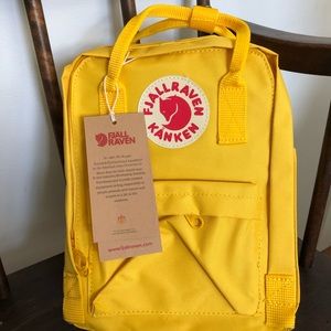 NWOT Fjallraven Kanken Mini Backpack